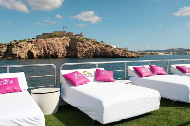 ibiza-boat-trip-to-formentera-with-open-bar-and-paella
