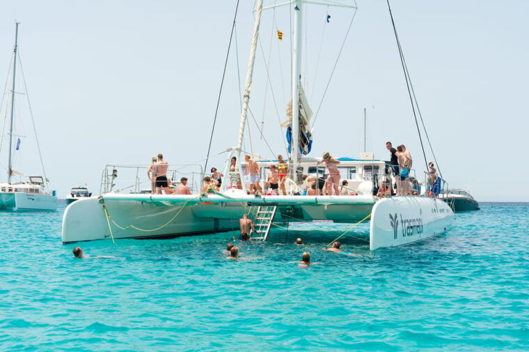 ibiza-catamaran-cruise-to-formentera-with-meal-and-drinks