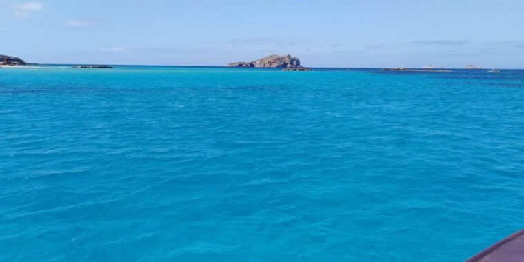 ibiza-cave-and-beach-hopping-private-boat-tour