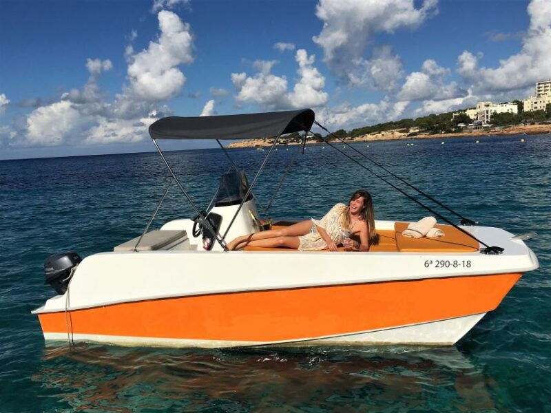 ibiza-discover-the-best-coves-in-a-boat-driven-by-yourself