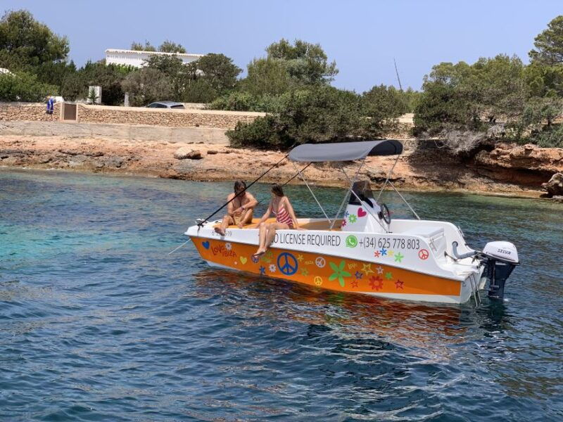 ibiza-discover-the-best-coves-in-a-boat-driven-by-yourself