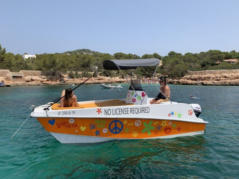 ibiza-discover-the-best-coves-in-a-boat-driven-by-yourself