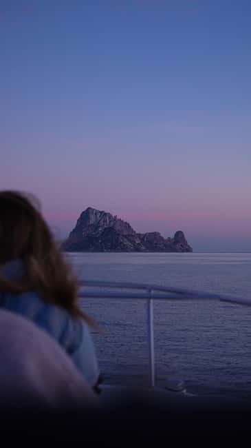 Ibiza Es Vedra: Private boat trip - Sunset and drinks. - The Sum Up