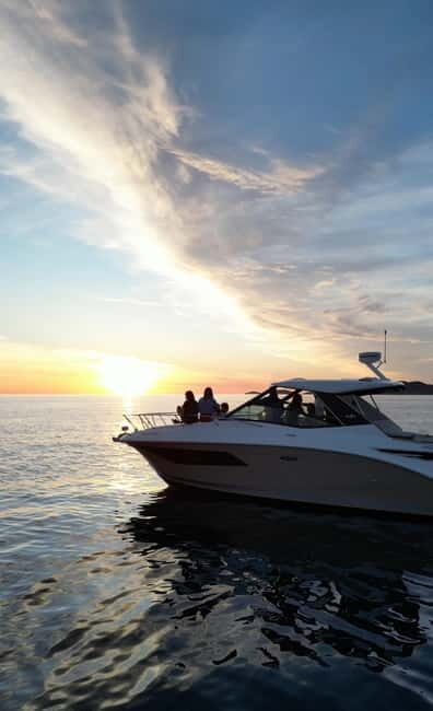 Ibiza Es Vedra: Private boat trip - Sunset and drinks. - FAQ