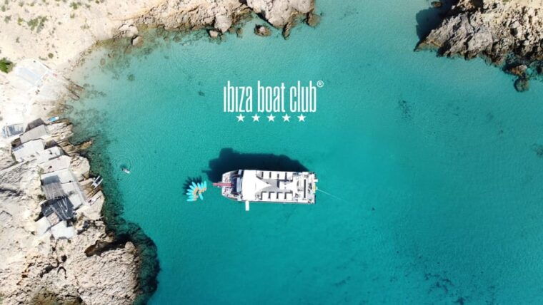 ibiza-five-star-boat-party-at-ibiza-boat-club-with-drinks
