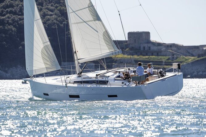 ibiza-midday-or-sunset-sailing-with-light-snacks-and-open-bar