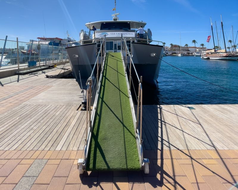 ibiza-platja-den-bossa-round-trip-transfer-to-formentera