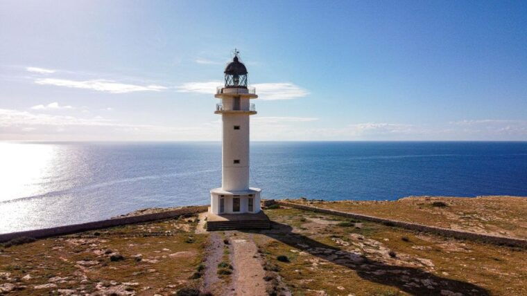 ibiza-platja-den-bossa-round-trip-transfer-to-formentera