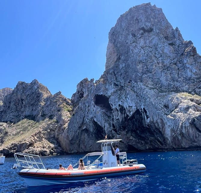 ibiza-private-speedboat-to-es-vedra-atlantis-snorkel