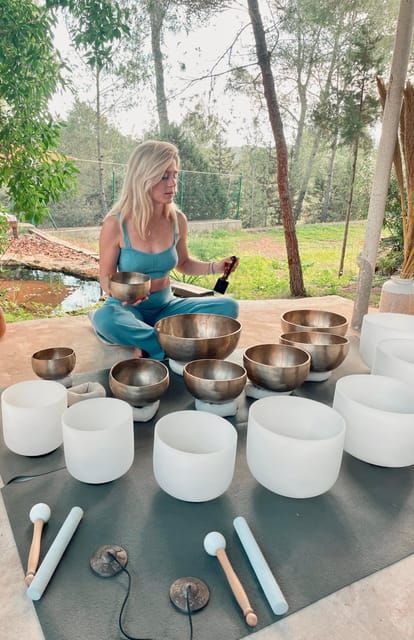 ibiza-sound-bath-with-cacao-relaxation-and-singing-bowls