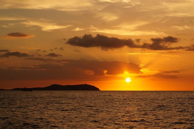 ibiza-sunset-boat-trip-with-snorkeling-kayaking-drinks