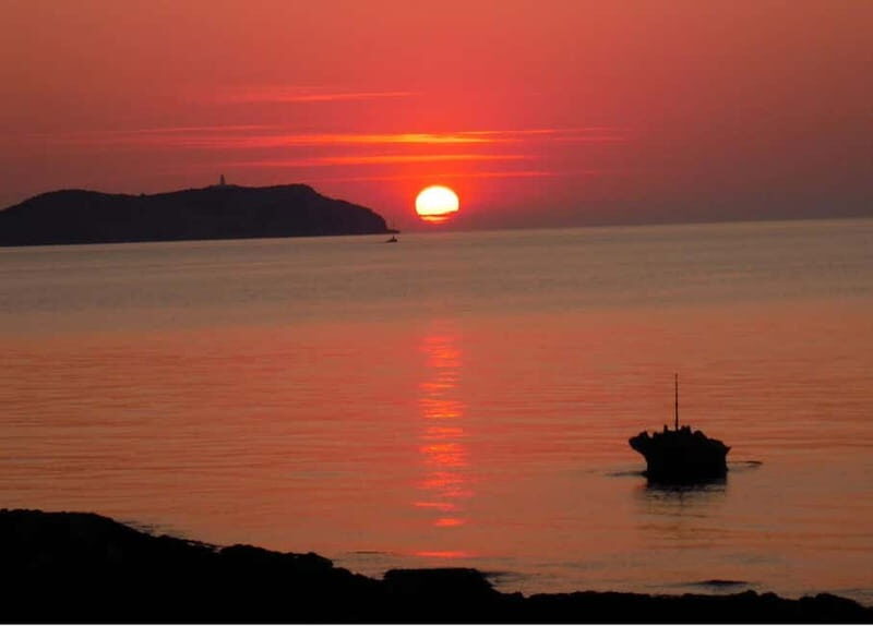 Ibiza: Sunset Private Sailboat with Tapas & Premim Open Bar - The Sum Up