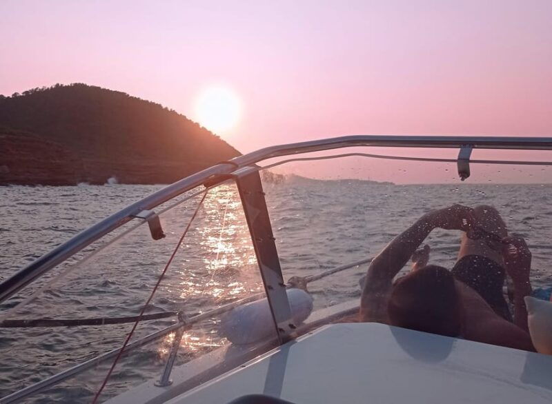 ibiza-sunset-tour-from-the-sea-in-a-private-boat