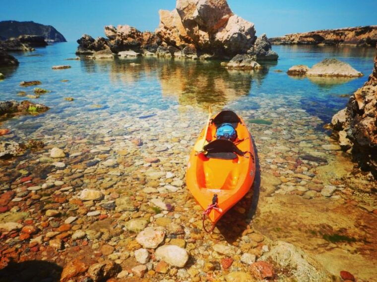 ibiza-xarraca-bay-guided-kayaking-tour