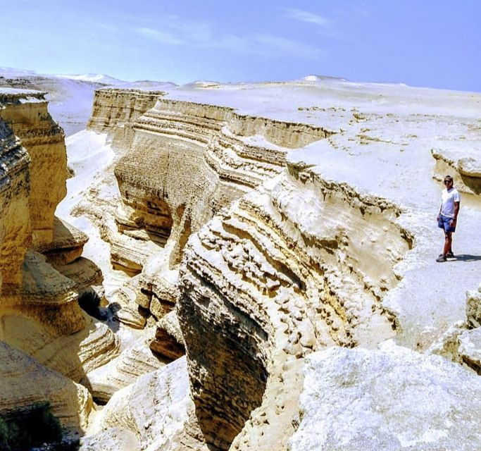 ica-canyon-of-the-lost-tour-in-ocucaje-desert