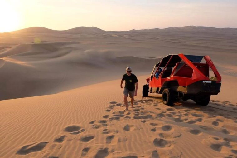 ica-huacachina-sandboarding-buggy