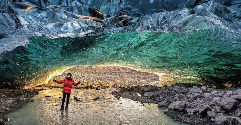ice-cave-tour-venture-into-the-largest-glacier-in-europe