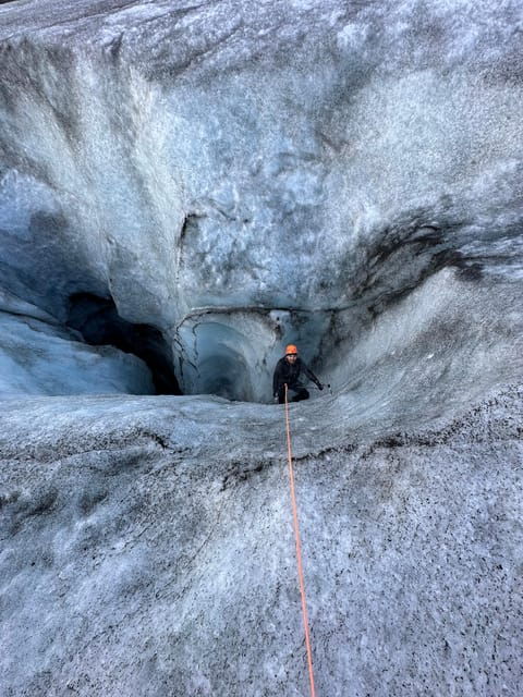 ice-climbing-at-solheimajokull-3