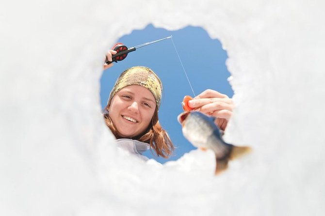 ice-fishing-by-snowmobile-from-rovaniemi