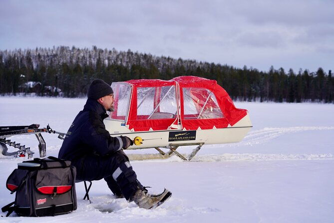 ice-fishing-in-rovaniemi