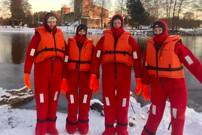 ice-floating-experience-by-olavinlinna-castle-in-savonlinna