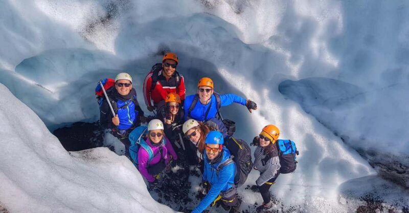 iceberg-boat-tour-glacier-hike-jeep-adventure