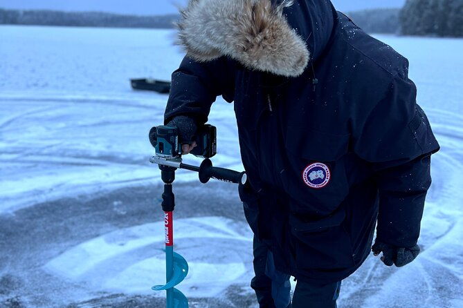 icebreaker-ice-fishing-vip-private-tour