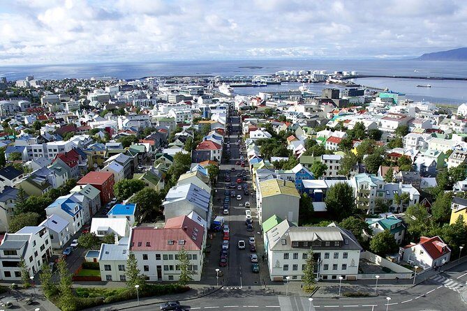 Iceland: Airport Transfers between Keflavík and Reykjavik Center - The Price & Its Value for Money