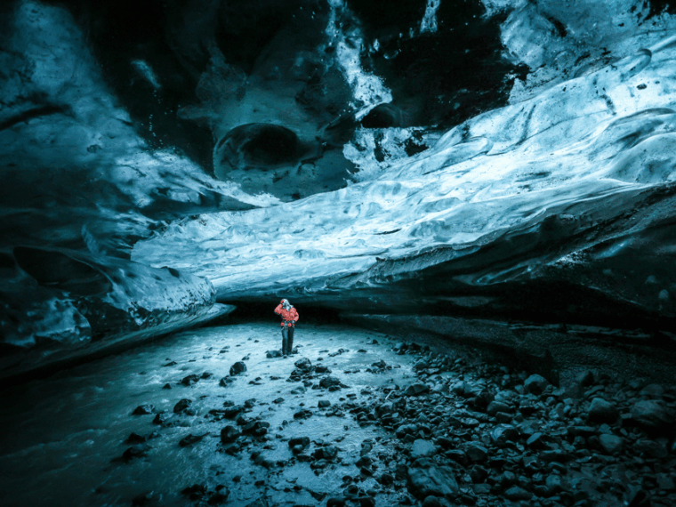 iceland-glacier-zip-line-tour-with-hike-or-ice-cave-visit
