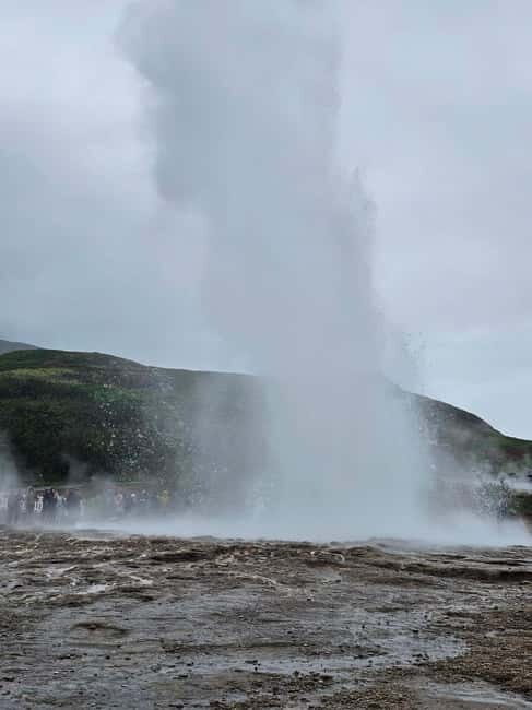 Iceland Reykjavik: Golden Circle Private Tour - Transport and Group Size