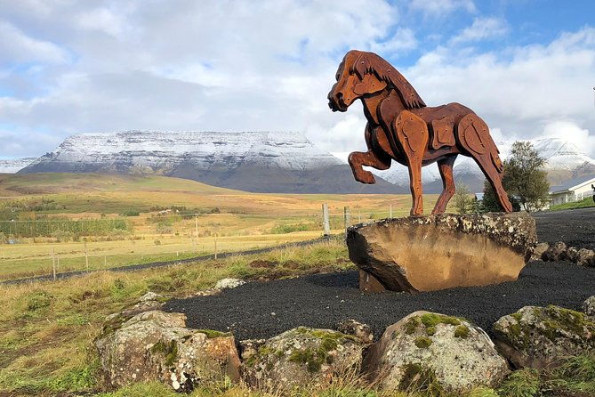icelandic-horseback-riding-tour-including-pick-up-from-reykjavik