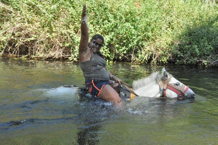 icmeler-horse-riding-through-the-rivers-and-forest