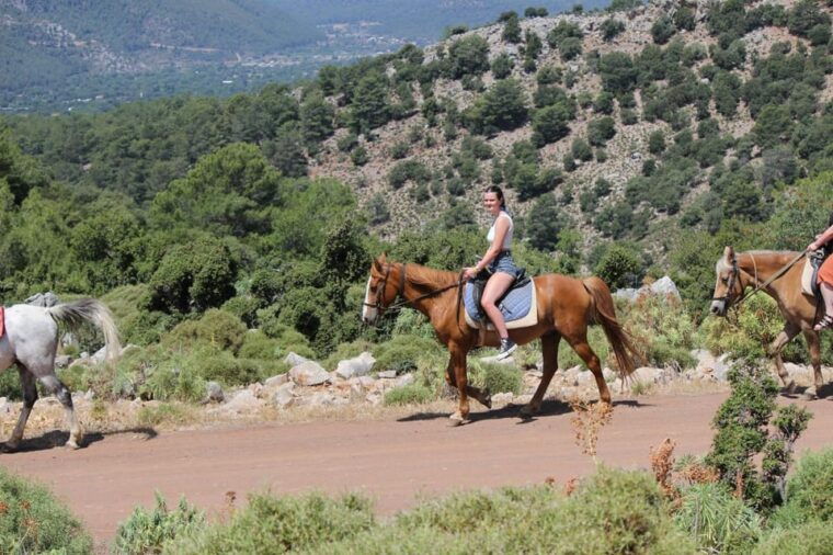 icmeler-horse-riding-through-the-rivers-and-forest