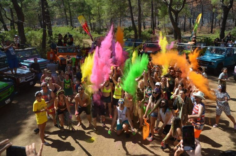 icmeler-jeep-safari-lunch-water-fight-colour-foam-party