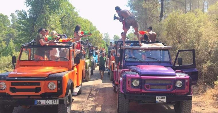 icmeler-jeep-safari-lunch-water-fight-colour-foam-party