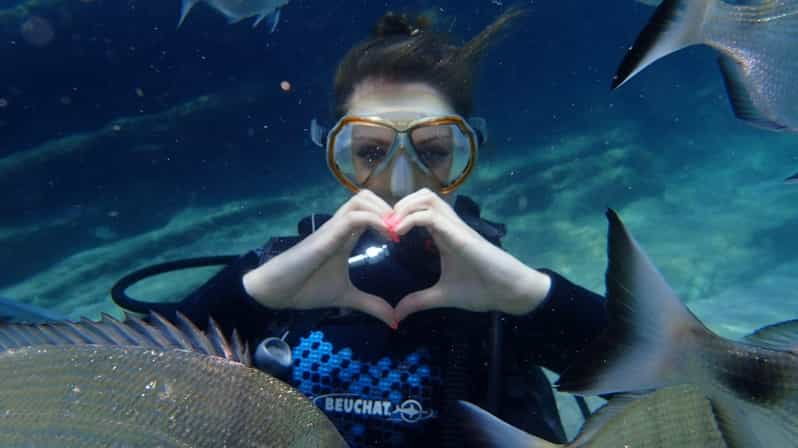 icmeler-scuba-diving-with-a-qualified-instructor