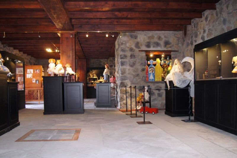 icod-de-los-vinos-artlandya-doll-world-entry-ticket-tour