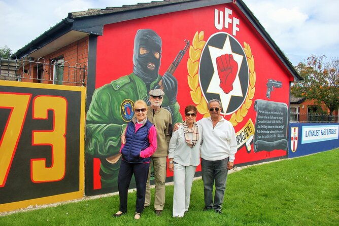 iconic-2hr-belfast-taxi-tour-the-troubles
