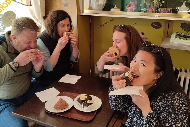 Iconic Berlin Street Food Tour - 2,0 hrs - A Deep Dive into the Berlin Street Food Tour Experience