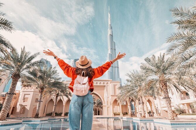 Iconic Burj Khalifa Views Experience Dubai's Skyline - Key Points