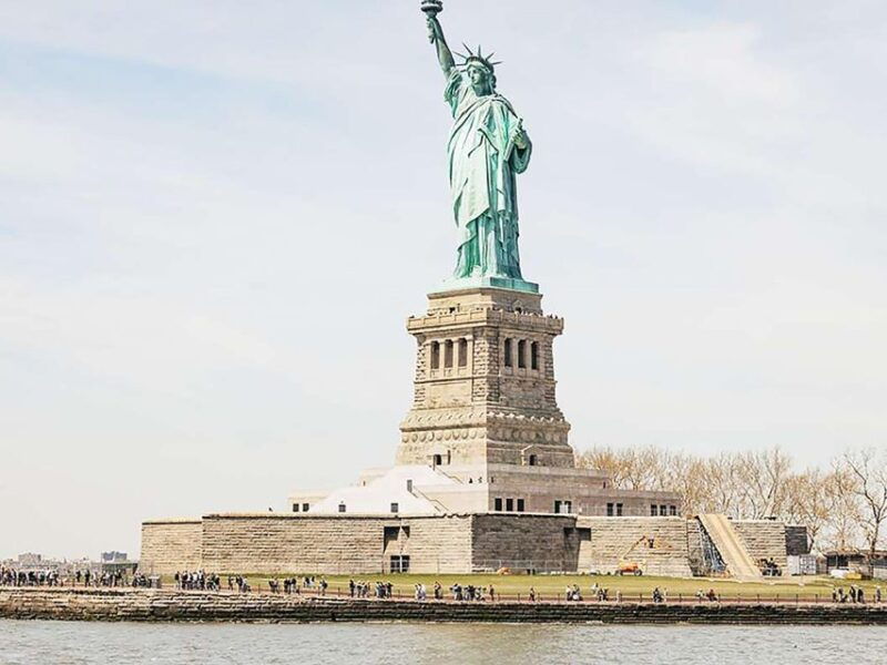 iconic-nyc-9-11-wall-st-liberty
