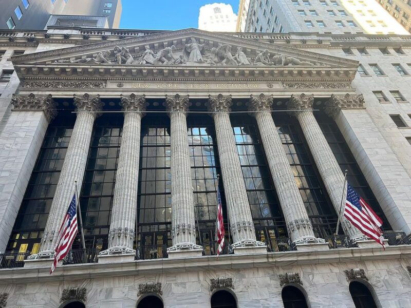 iconic-nyc-9-11-wall-st-liberty