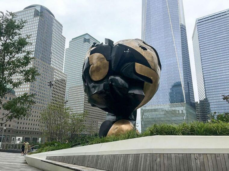 iconic-nyc-9-11-wall-st-liberty