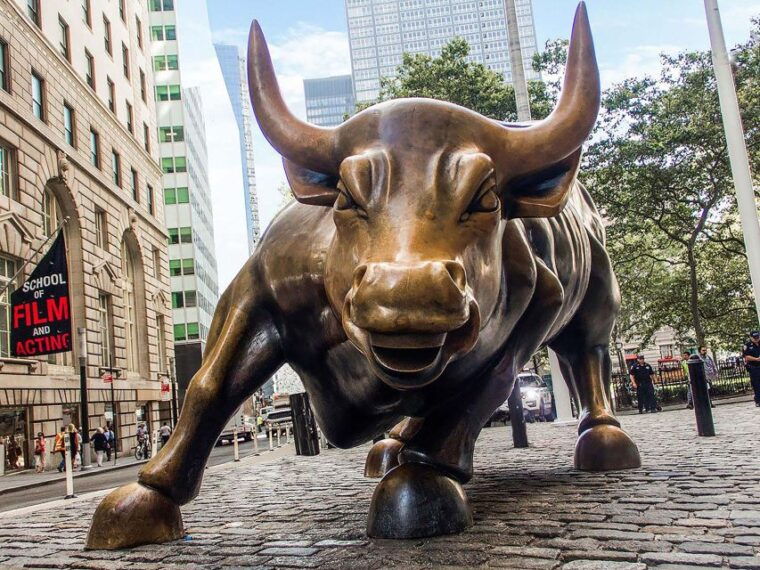 iconic-nyc-9-11-wall-st-liberty