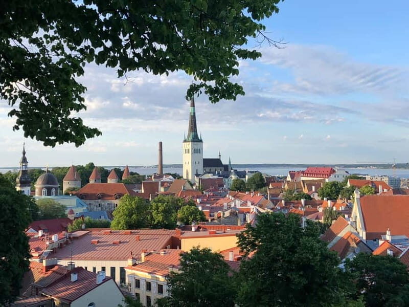 Iconic Old town Tallinn - A Step-by-Step Look at the Tour
