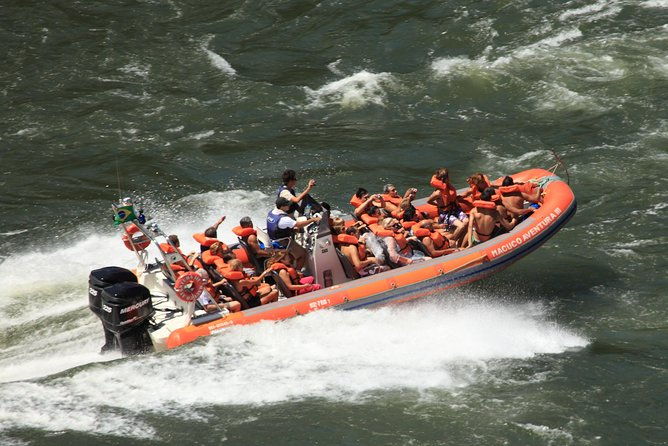 iguassu-falls-combo-tour-visit-to-the-brazilian-side-and-waterfall-boat-ride