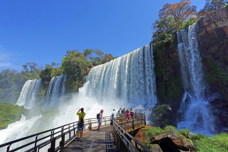 iguazu-falls-2-day-argentinian-and-brazilian-iguazu-falls