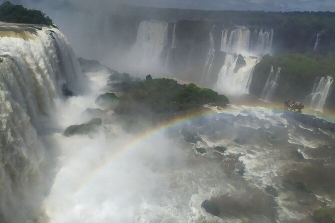 iguazu-falls-adventure-discover-two-countries-in-one-day