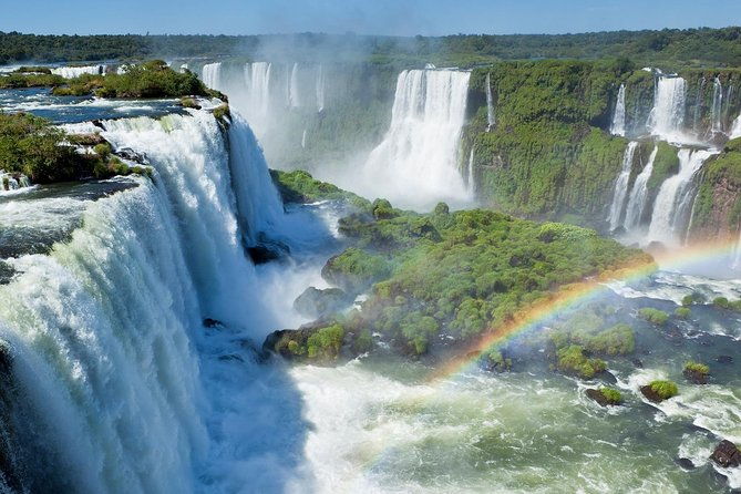iguazu-falls-argentina-tour-and-great-adventure-on-boats-tour