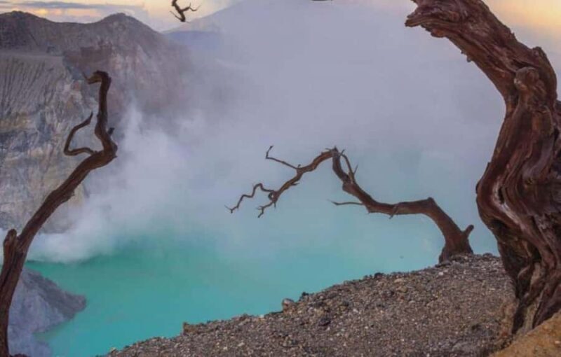 Ijen Crater: Blue Fire and Sulfur Mines Half-Day Tour - Introducing the Ijen Crater: Blue Fire and Sulfur Mines Half-Day Tour